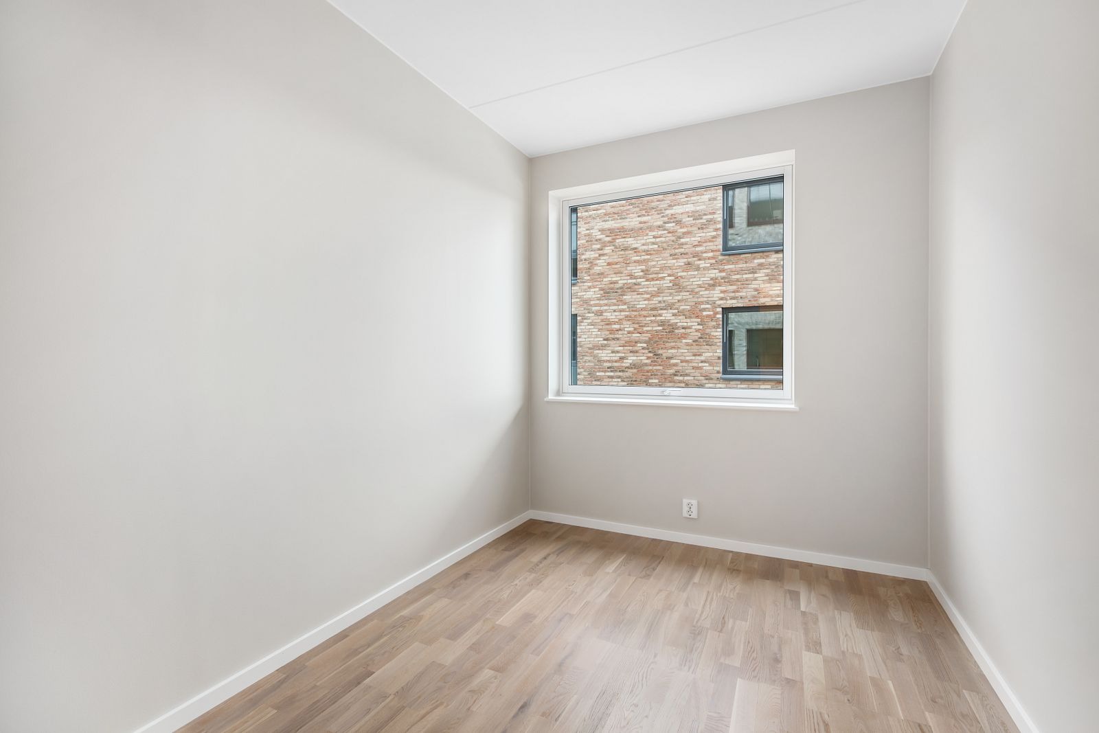 Soverom 2 med plass til dobbeltseng